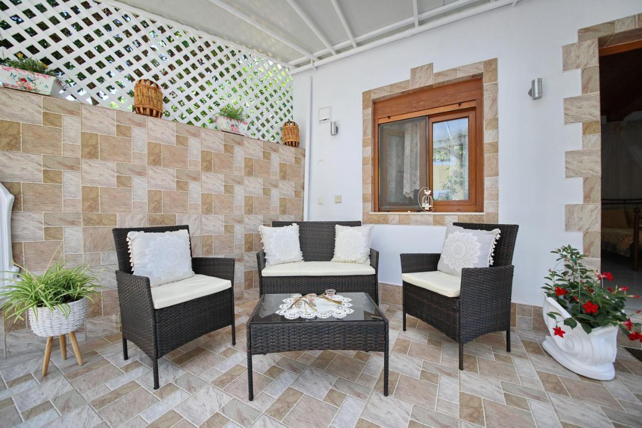 Vasia'S Small Villa Skopelos Exteriér fotografie