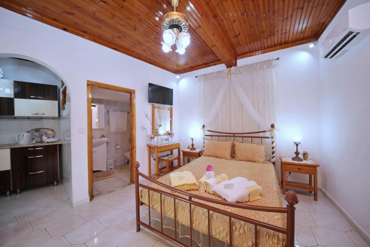 Vasia'S Small Villa Skopelos Exteriér fotografie