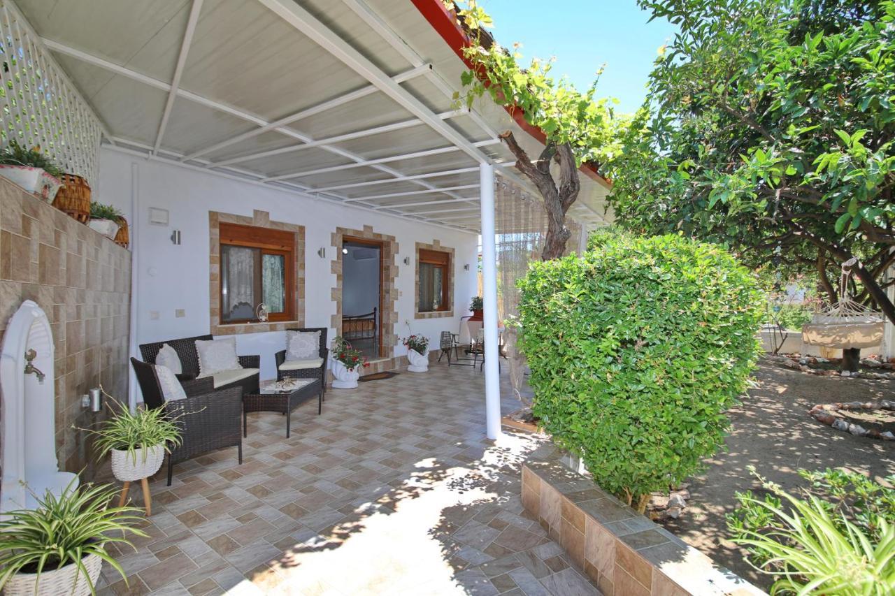 Vasia'S Small Villa Skopelos Exteriér fotografie